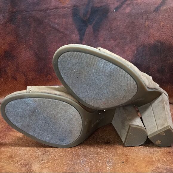 Indigo Rd. Babel / Gladiator Sandal (9.5) - Picture 10 of 10